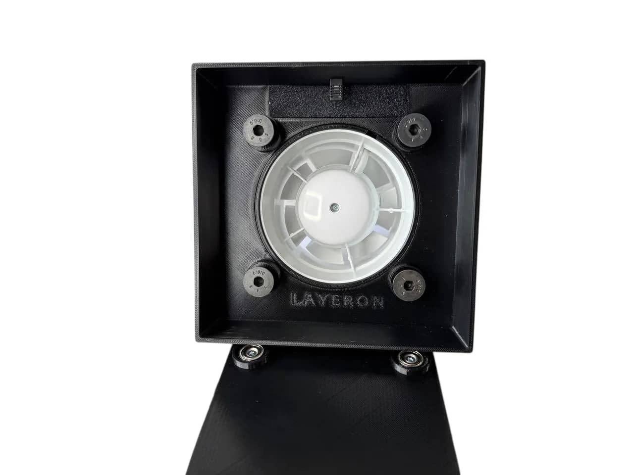 Вентилятор (витяжка) прихованого монтажу Layeron D100 (L0047-1) з таймером та датчиком вологості — 105 м³/год, білий/чорний - 284566